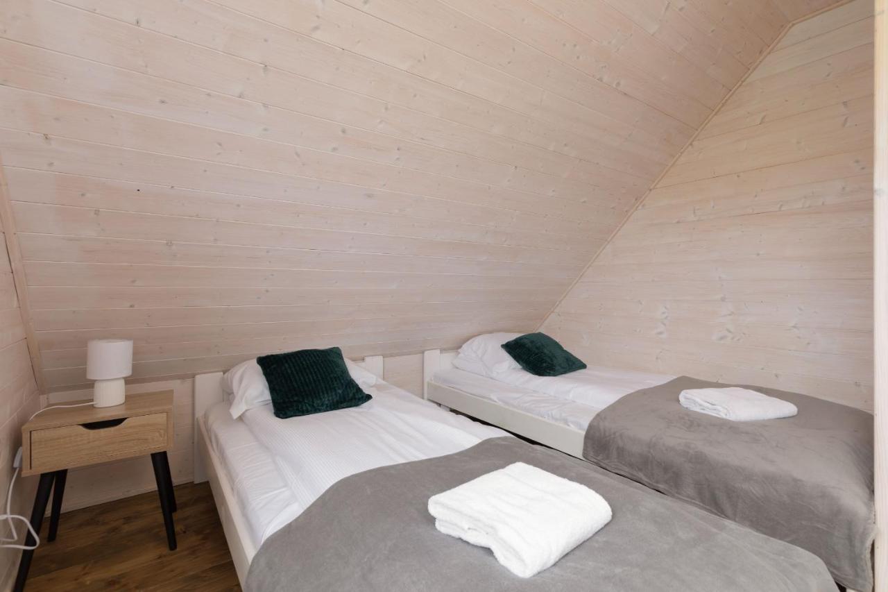 Strzezenice Domek Wakacyjny By Noclegi Renters 外观 照片